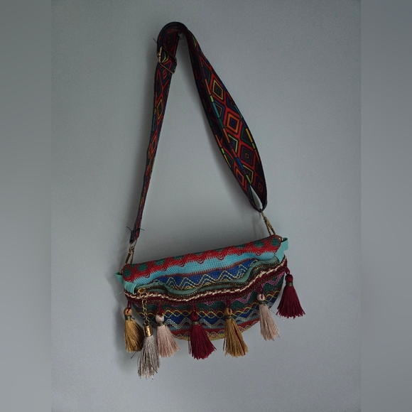 🎁 Free With Any Purchase - New Colorful Tassel Little Bag - Picture 2 of 8